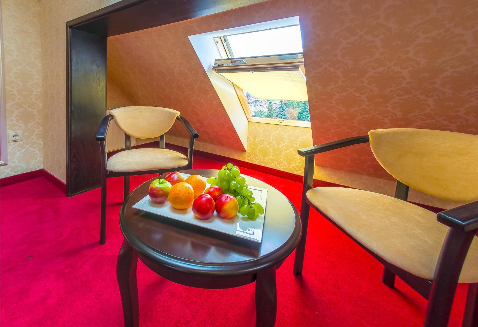 Franz Hotel&Restaurant Iwano-Frankiwsk Zewnętrze zdjęcie
